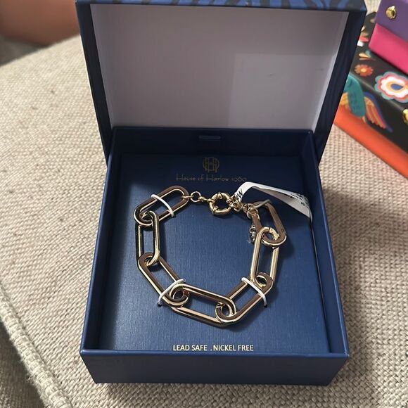 NWT House OF HARLOW 1960 GOLD PAPER CLIP BRACELET - Picture 1 of 4